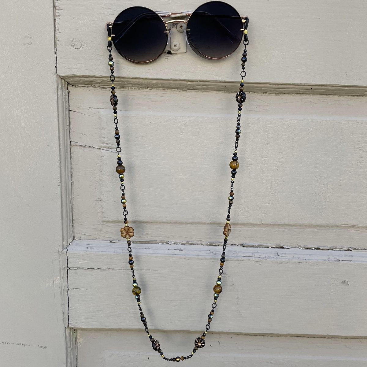 Workshop: M.Y.O. Beaded Glasses Chain